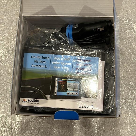 Garmin Nuvi 2595 LMT 5” GPS Navigation System - Picture 2 of 5